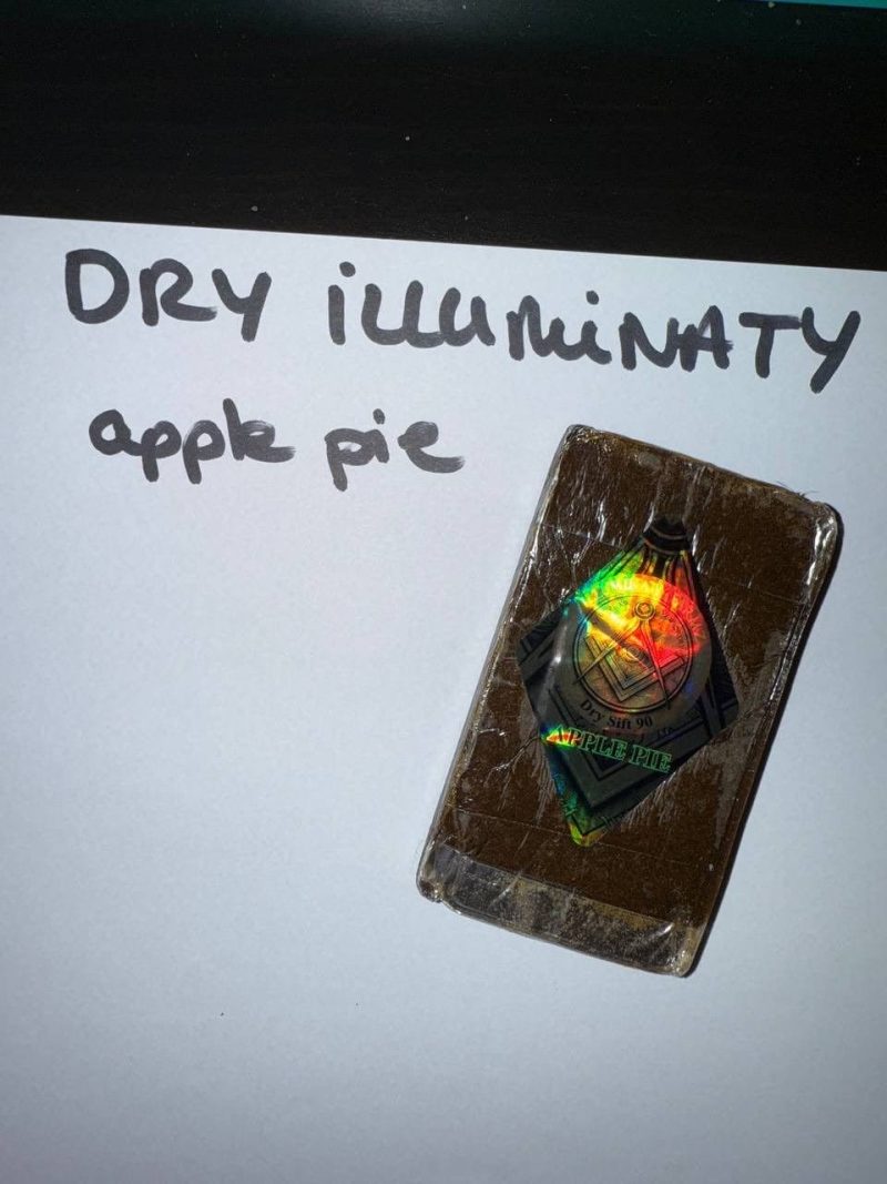 DRY ILLUMINATY APPLE PIE